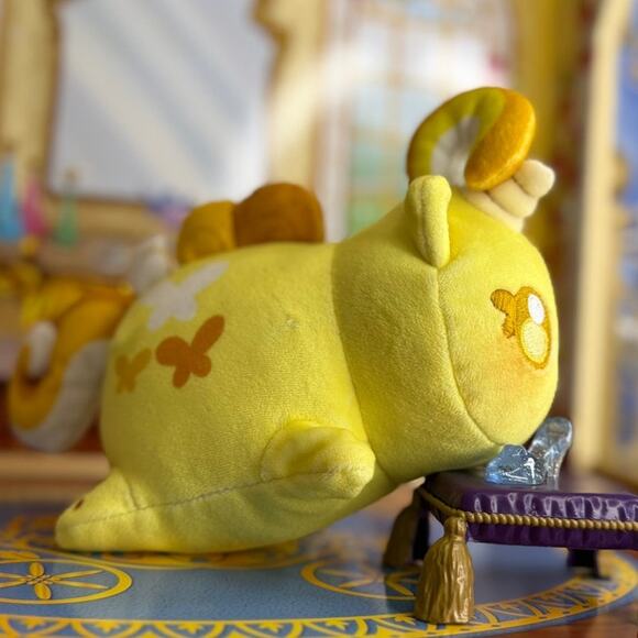 Aphmau MeeMeow | Limited Edition Yellow Unicorn Cat Plush - Picture 2 of 5